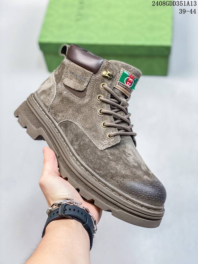 gucci 轻奢单品鞋 广东品质原厂 高奢古驰gucci Screener Gg High-Top Sneaker休闲潮鞋系列意大利进口超软小牛皮+刺绣搭配 原