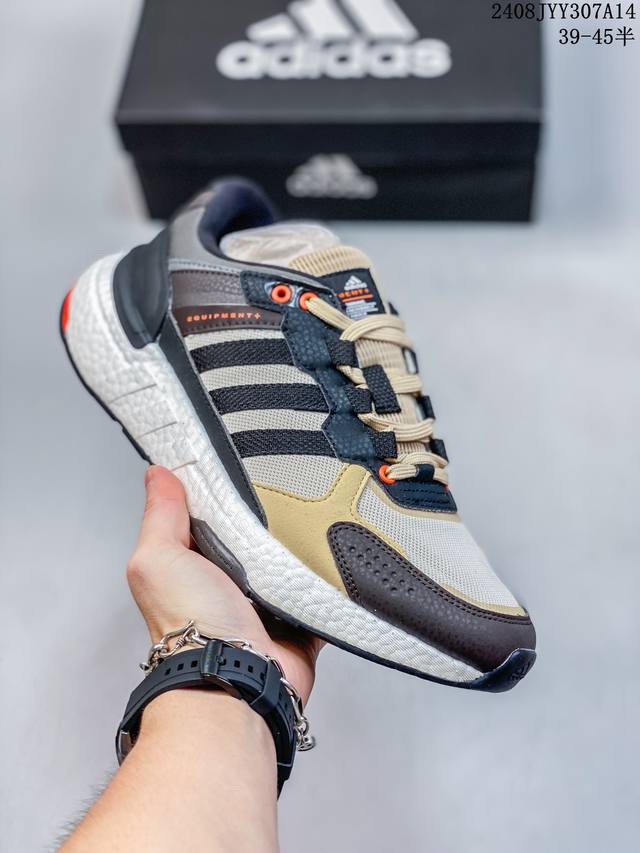 真爆！E Adidas三叶草 Equipment+ Boost Eqt+系列爆米针织透气百搭休闲运动慢跑鞋。采用针织透气高频鞋面材质#超复古鞋面 + 超舒适bo