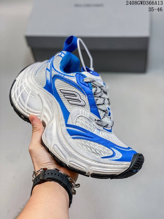 巴黎世家十代新款10Xl balenciaga 10Xl 纯原版本强势出货 重工打造 所有配件均通过定做出产正品裁片 正确字体电绣 粗细、位置、大小正确 侧边t