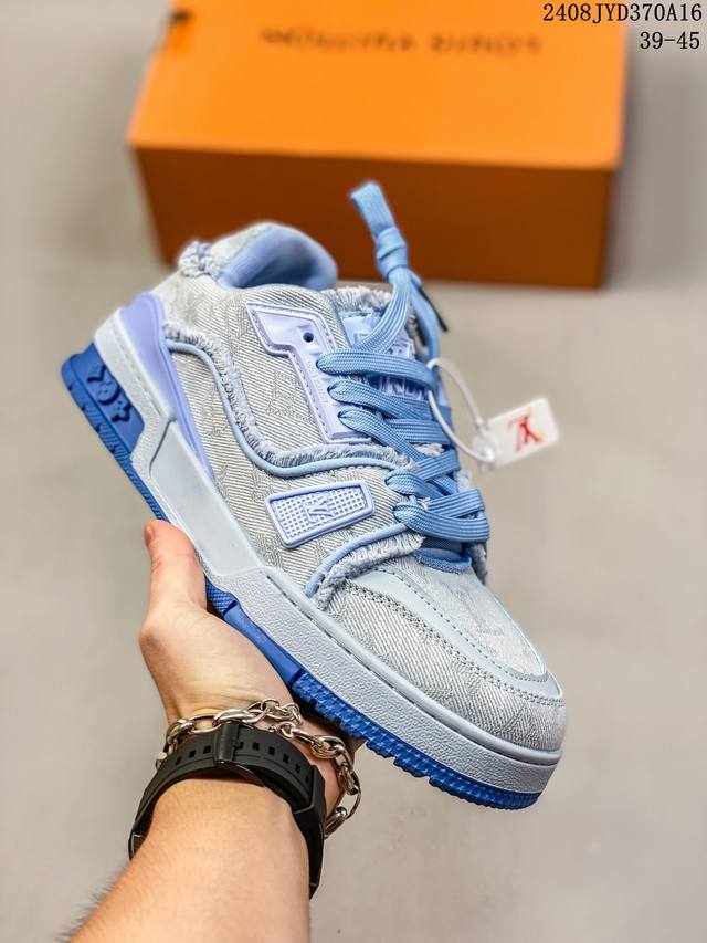 全新lv路易威登louis Vuitton Trail Sneaker Low休闲运动文化百搭篮球板鞋 致tpr光泽鞋底#耐弯折滴塑支持片#鞋垫嵌入超软脚感乳胶