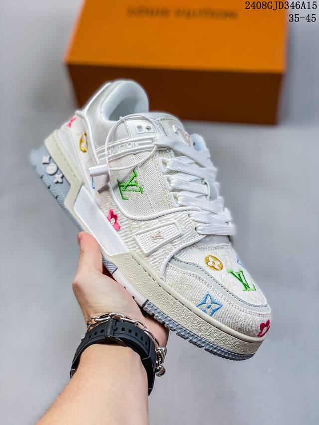 公司级路易威登 Louis Vuitton Lv路易威登板鞋 新款 Lv Trainer最新配色运动鞋 L家 篮球鞋风格运动鞋 该鞋由艺术总监 Virgil A