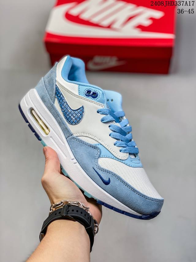 nk Air Max 1 ”Aii Petals United“ 白蓝绿 复古气垫跑鞋 鞋型清洁度品控完美 正确鞋型 回弹pu模嵌入开窗气垫装置 货号：Fq02