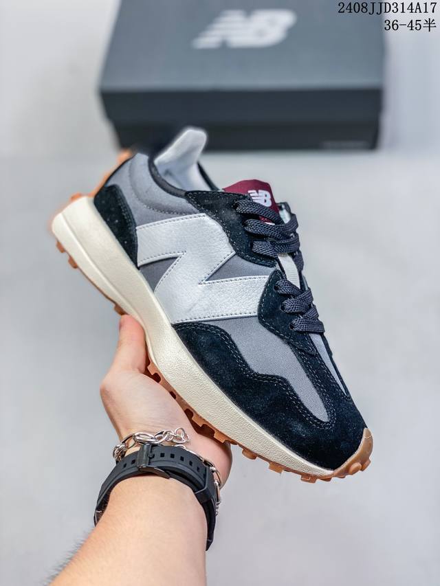 公司级new Balance Ms327 复古休闲运动慢跑鞋 完美细节 #全新 New Balance 327 系列 以更纯粹的复古风格设计打造的全新造型 侧身