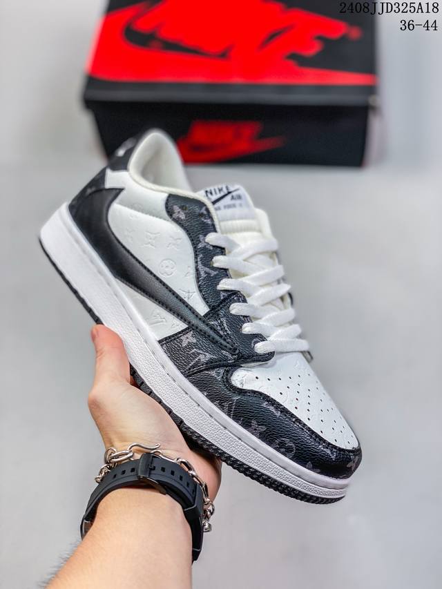 乔丹一代 Air Jordan 1 乔1 低帮aj1倒勾系列 运动鞋复古休闲篮球鞋 提高了与足部的贴合度，给人不一样的穿着体验。鞋底的平稳支撑，让你在运动中随意