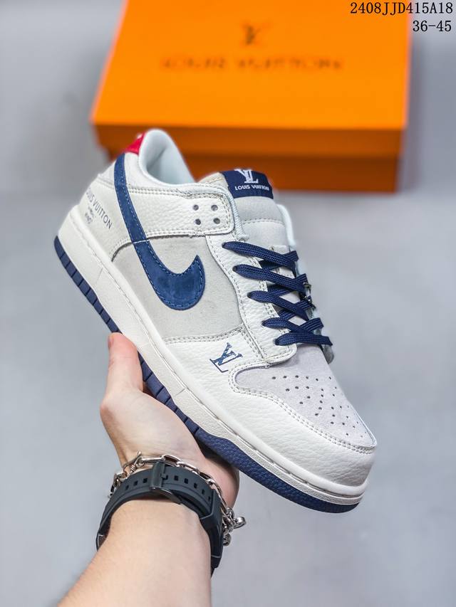 耐克nike Sb Zoom Dunk Low 板鞋 系列经典百搭休闲运动板鞋加厚鞋舌的填充，使舒适性大大提升，同时也更方便穿脱中底部分则加入了脚感柔软舒适zo