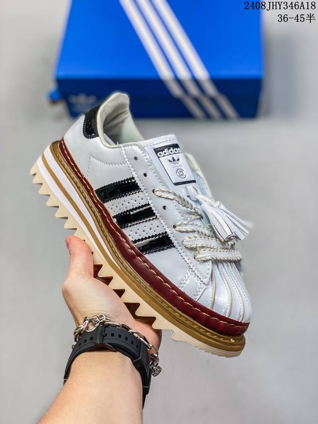 简介：冠希哥频繁带货,Clot X Adidas Superstar 来了！陈冠希主理品牌“凝结集团”Clot X Adidas Originals Super