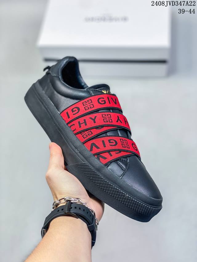 gucci 轻奢单品鞋 广东品质原厂 高奢古驰gucci Screener Gg High-Top Sneaker休闲潮鞋系列意大利进口超软小牛皮+刺绣搭配 原