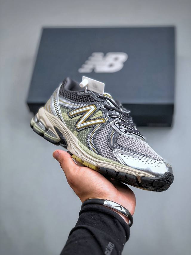 nb新百伦new Balance Ml860系列复古老爹风休闲运动慢跑鞋 货号: Ml860Kr2男女鞋真标半码制#采用透气网眼织物拼接纤维皮鞋面#T-Beam