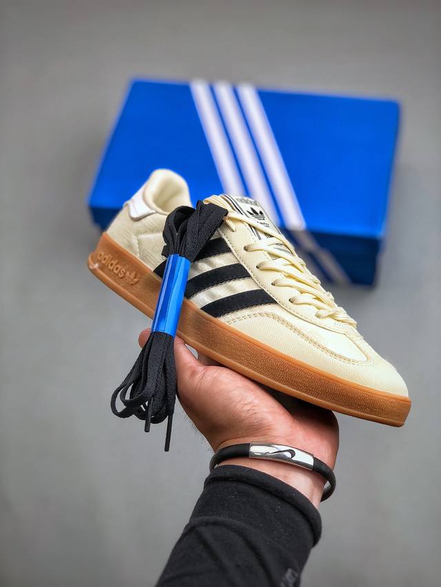 adidas Gazelle Indoor Trainers 羚羊内训系列低帮复古百搭休闲运动德训风板鞋“奶白鸳鸯黑生胶底”Ig3677 尺码：36-45 半