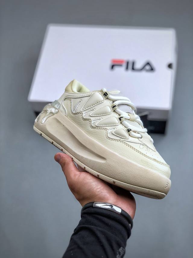 fila Carrot 1.0 斐乐百搭休闲轻松舒适防滑减震耐磨萝卜鞋 F12W411201Aaa 尺码：35.5-40