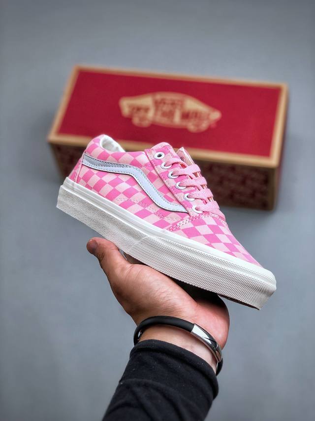 vans Old Skool 蜜桃粉棋盘格 范斯官方 休闲帆布硫化鞋 减龄可爱蜜桃粉 春日出街必备 货号：Vn0A7Q2Jzy2 尺码：35 36 36.5 3