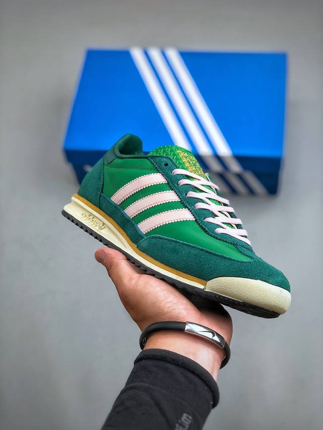 adidas Originals Sl 72 Rs 复古单品公司级adidas Originals Sl 72 Rs 防滑 低帮 生活体闲鞋 男女同款简约大方的