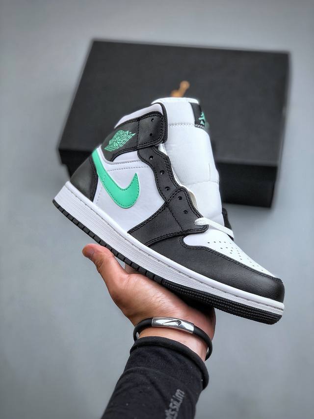 air Jordan 1 Mid Aj1乔1中帮文化篮球鞋 Dq8426-103 市售最高品质 原鞋开发 平台订单专用代工流水线打造 每一个配色均采购原鞋确认细