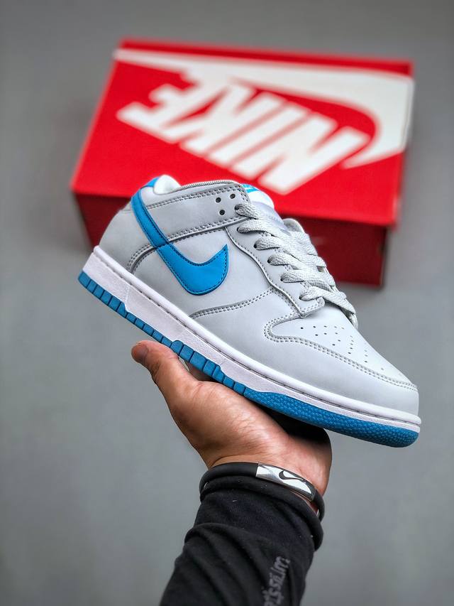 nike Sb Dunk Low 蓝灰 独家版型蒸餾加工帶來的是更好的视觉和脚感体验 清洁度 电绣工艺 皮料切割干净无任何毛边 细节完美 官方货号：Dv0831