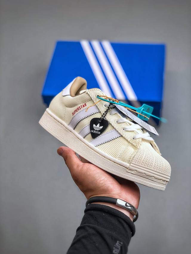 adidas Originals Superstar Cloud White 经典贝壳头系列低帮百搭休闲运动板鞋“帆布奶白红标”If7905 尺码：35-45