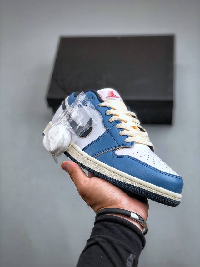 air Jordan 1 Low “军械库蓝海军蓝白” Aj1乔1 低帮休闲板鞋 同步官方配色 原鞋原档案开发 原档冲孔鞋头 正确满胶鞋垫 四线拉帮 原厂织唛标