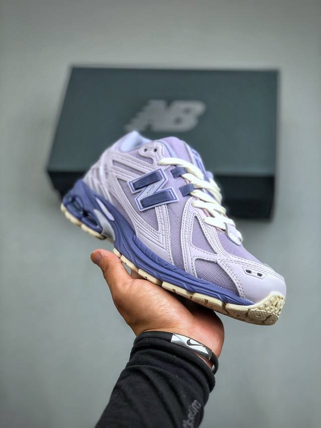 new Balance 1906R 联名复古潮流休闲运动慢跑鞋 上架实拍原鞋打版 细节完美 鞋面由透气网眼与绒面皮革组成#以encap中底配n-Ergy缓震科技