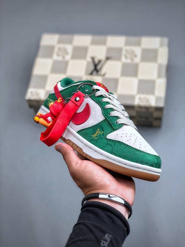 nike Sb Dunk Low X Louis Vuitton 中国年限定 小青龙纯原大厂出品 极力推荐原装头层材料 独家版型蒸餾加工帶來的是更好的视觉和脚感