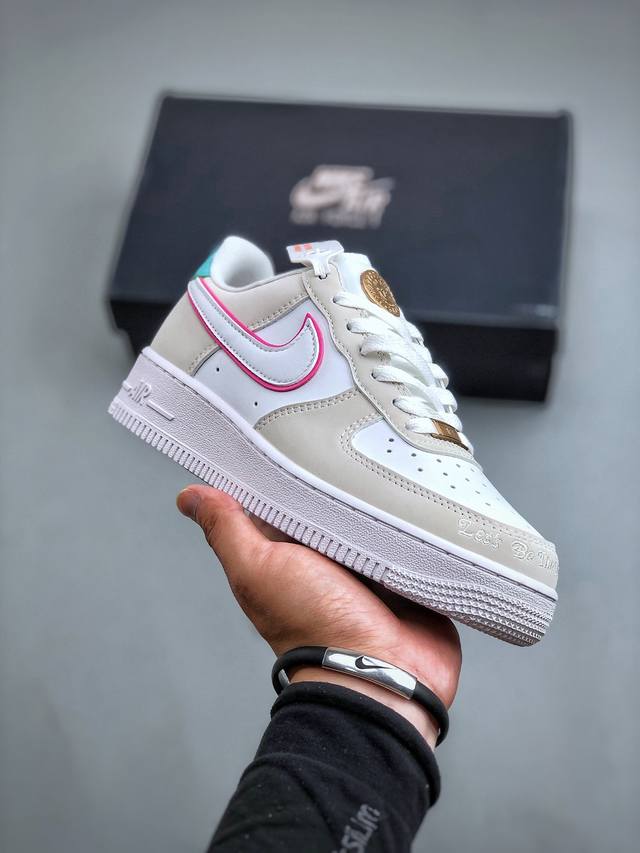 nike Air Force1 “拼色米白粉蓝刺绣小钩鸳鸯” #原楦头原纸板 打造纯正空军版型 #专注外贸渠道 全掌内置蜂窝气垫 #原盒配件 原厂中底钢印、拉帮