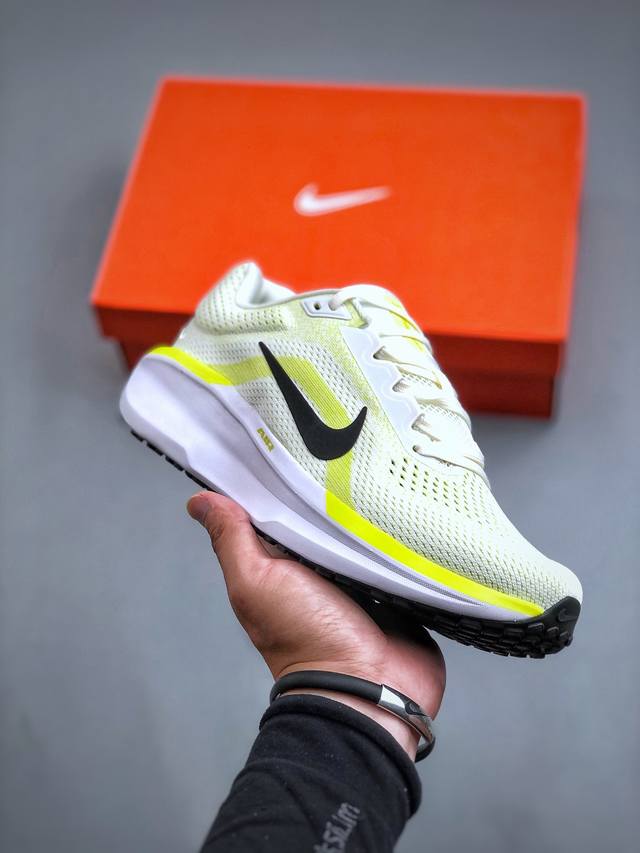 nike Zoom Winflo 11 登月网面透气跑步鞋 #原档案数据编织面 #原盒原配 Qc检验、钢印 俱全 #原底科技 同步原版 脚感堪比boost 官方