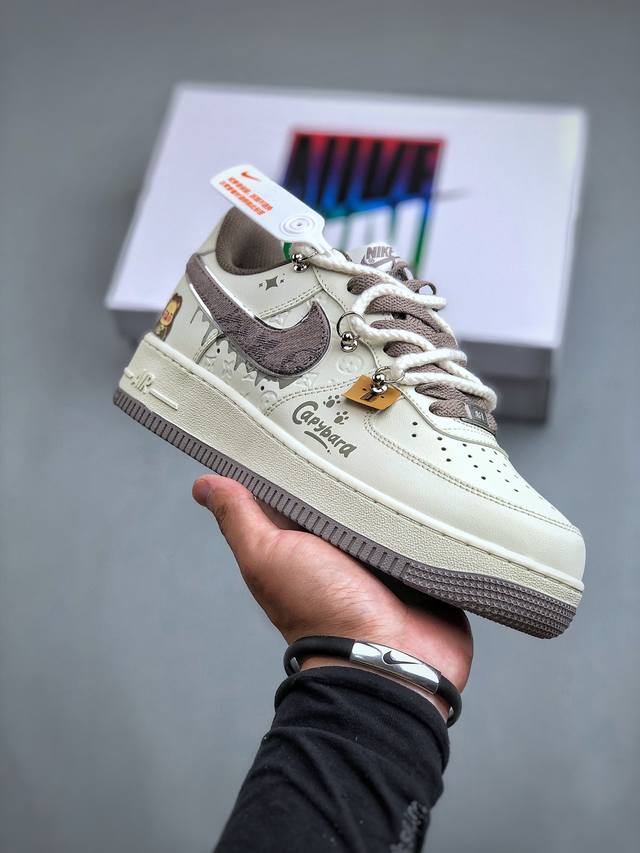 nike Air Force 1 Low 07 原楦头原纸板 打造纯正低帮空军版型专注外贸渠道 全掌内置蜂窝气垫 原盒配件 原厂中底钢印、拉帮完美 官方货号：L