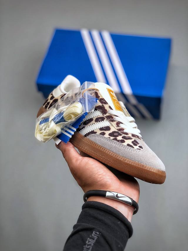 阿迪达斯 三叶草adidas Originals Samba Og 桑巴舞系列绅士德训足球风百搭低帮休闲运动板鞋“白灰粉摩登微镜涂鸦”B75806尺码36-45