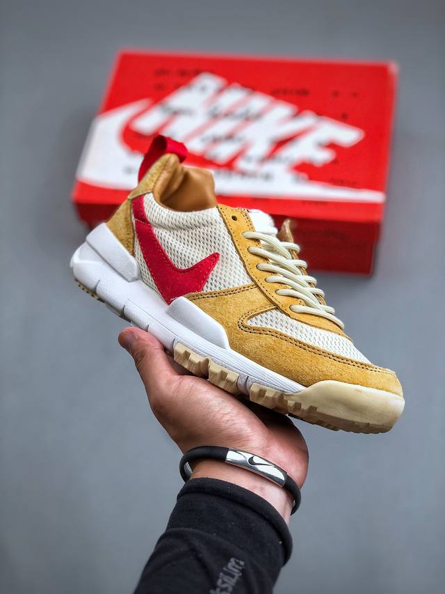 tom Sachs X Nike Craft Mars Yard 2.0 联名宇航员神游太空百搭休闲运动透气慢跑鞋“复古做旧黄红勾”权志龙同款 经过五年时间的等