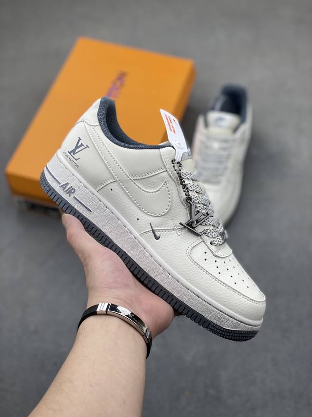 海外限量发售！公司级nike Air Force 1 '07 Low “Lv联名--米白灰双勾”空军一号 低帮 运动鞋 休闲鞋 折边针车 工艺难度大 原楦头原纸