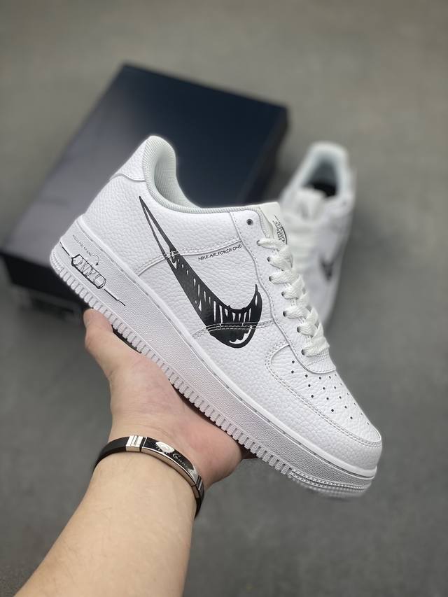 nike Air Force 1 Low 空军一号低帮百搭休闲运动板鞋。柔软、弹性十足的缓震性能和出色的中底设计，横跨复古与现代的外型结合，造就出风靡全球三十多