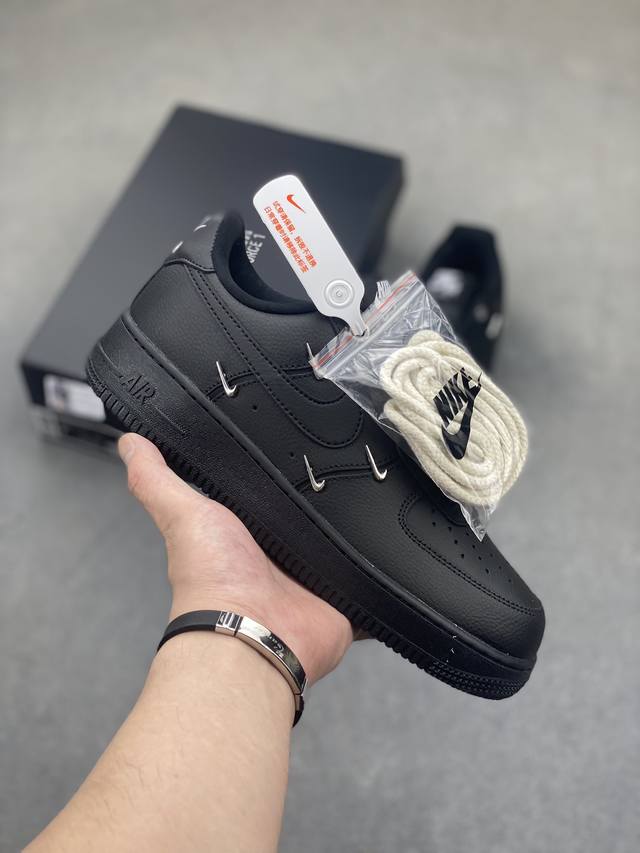 公司级nike Air Force 1 Low 07原楦头原纸板 打造纯正低帮空军版型 专注外贸渠道 全掌内置蜂窝气垫 原盒配件 原厂中底钢印、拉帮完美 货号: