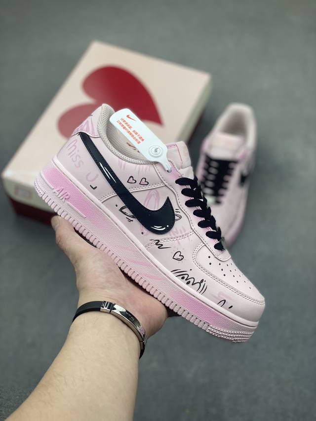 官方爆款定制 二次元主题 Nike Air Force 1 Low’07 彼岸情书 桃粉 喷绘 空军一号低帮休闲板鞋 定制皮料 原厂3D打印 定制鞋盒 原楦原纸