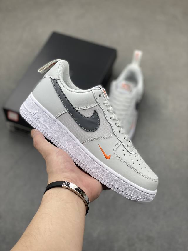 nike Air Force 1 Low 原楦头原纸板 打造纯正空军版型 专注外贸渠道 全掌内置蜂窝气垫 原盒配件 原厂中底钢印、拉帮完美 货号：Hf3836-