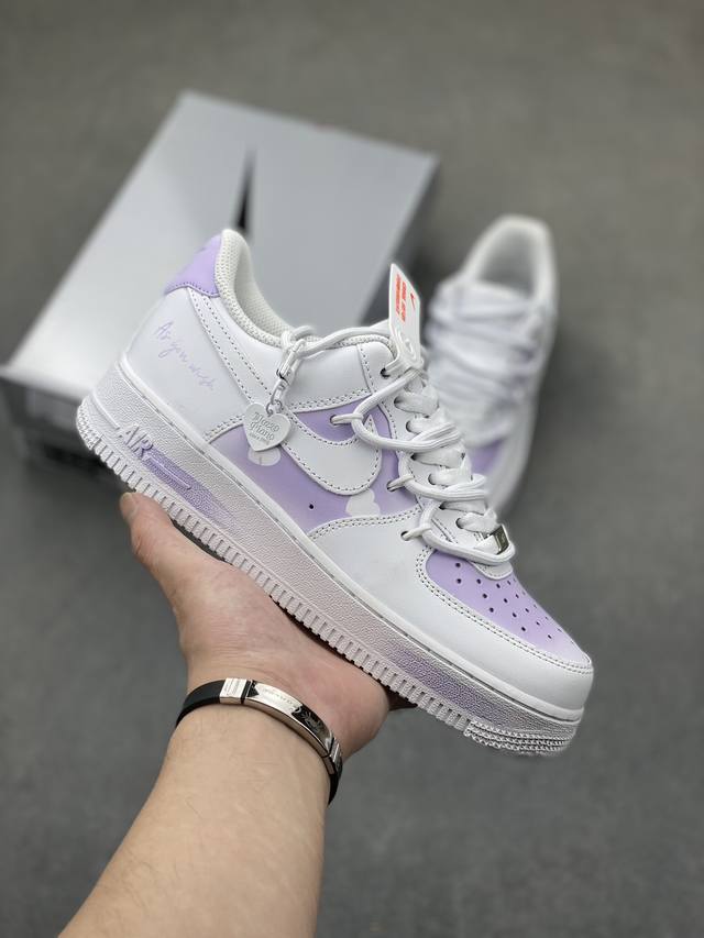 官方爆款定制 二次元主题 Nike Air Force 1 Low’07 喷绘 浪漫心语 空军一号绑带低帮休闲板鞋 定制皮料 原厂3D打印 定制鞋盒 原楦原纸板