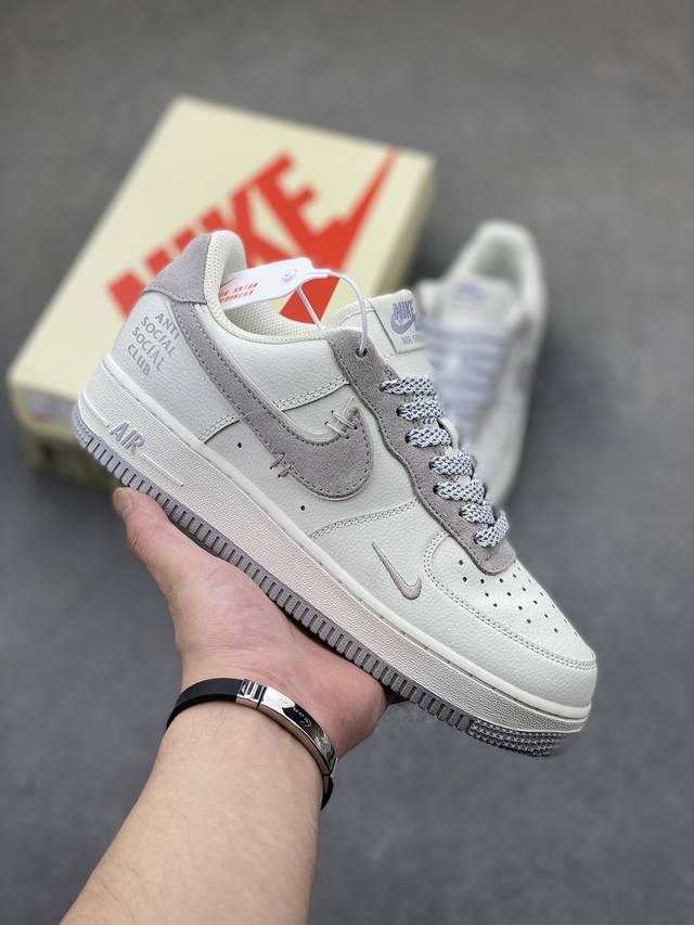 air Force 1 '07 Low 联名定制米白灰 原楦头原纸板 打造纯正空军版型 #专注外贸渠道 全掌内置蜂窝气垫 #原盒配件 原厂中底钢印、拉帮完美 货