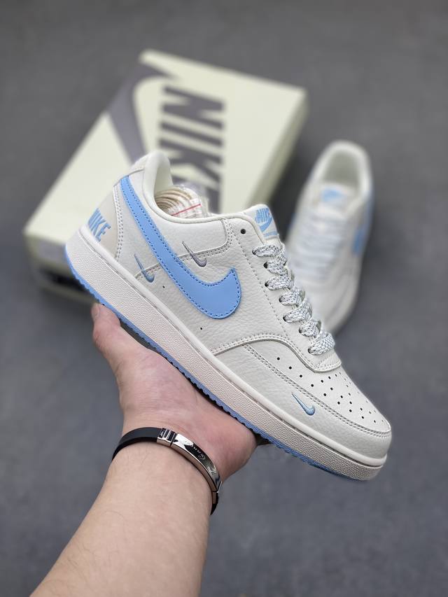 nike Court Vision Low 白蓝三小钩满天星 休闲运动板鞋 纯原版本 低帮百搭透气休闲运动板鞋，经典耐用的设计 兼顾舒适脚感和出众风范，演绎匠心