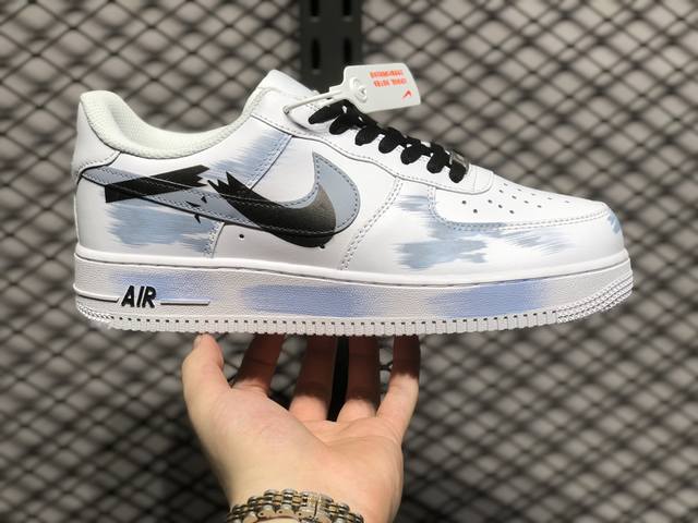 air Force 1 Low 原装级别 原楦头原纸板 打造纯正空军版型专注外贸渠道 全掌内置蜂窝气垫 原盒配件 原厂中底钢印、拉帮完美 货号：Cw 8 11