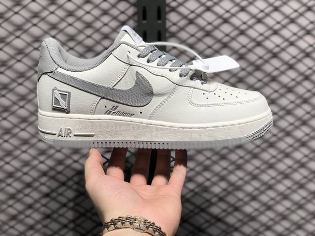 air Force 1 Low 原装级别 原楦头原纸板 打造纯正空军版型专注外贸渠道 全掌内置蜂窝气垫 原盒配件 原厂中底钢印、拉帮完美 货号：Wd 1115