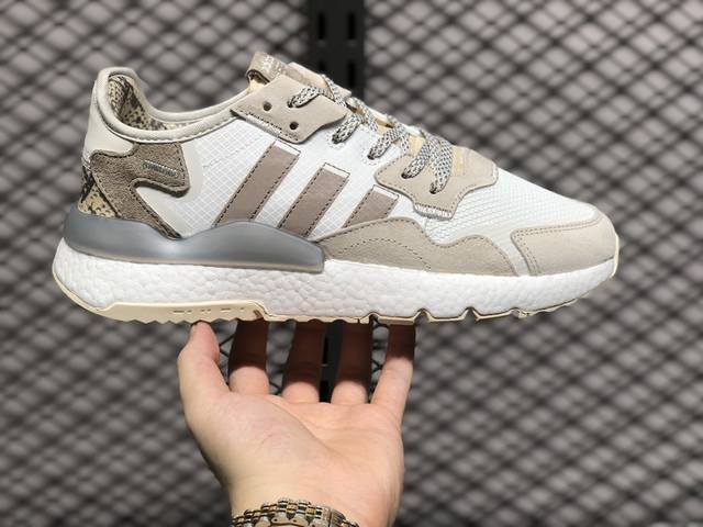 adidas Nite Jogger Boost get版三叶草 联名夜行者 复古跑鞋原厂材料 原厂大底 私家独模 网布搭配麂皮拼接打造鞋面 极具复古风格鞋头