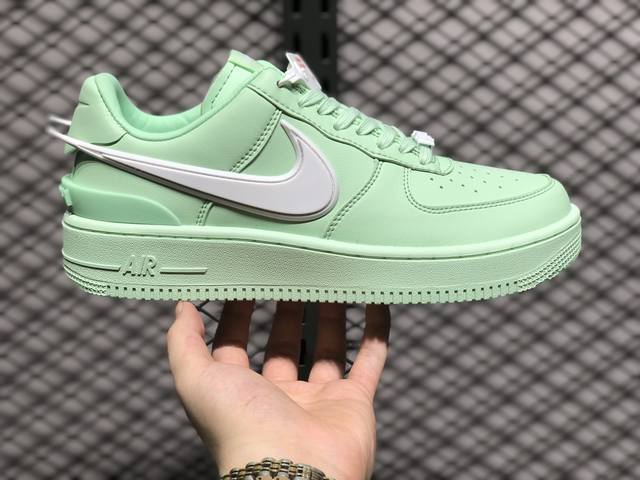 air Force 1 Low 原装级别 原楦头原纸板 打造纯正空军版型专注外贸渠道 全掌内置蜂窝气垫 原盒配件 原厂中底钢印、拉帮完美 货号：Dv3464