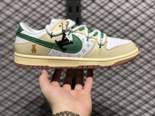 nike Dunk 全套原楦原模倾力打造完美版型 独家原厂航空铝磨具打磨大底 鞋头坡度极致还原 无解鞋型 原盒原配 圈内天花板工艺 原厂冲刀 超高清洁度 全鞋