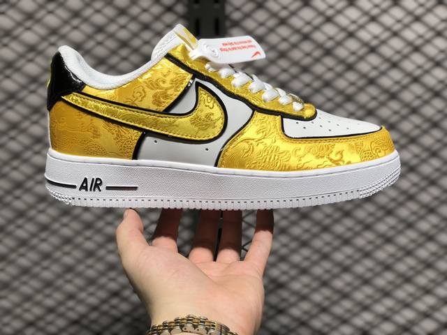 air Force 1 Low 原装级别 原楦头原纸板 打造纯正空军版型专注外贸渠道 全掌内置蜂窝气垫 原盒配件 原厂中底钢印、拉帮完美 货号：Cw 8 20