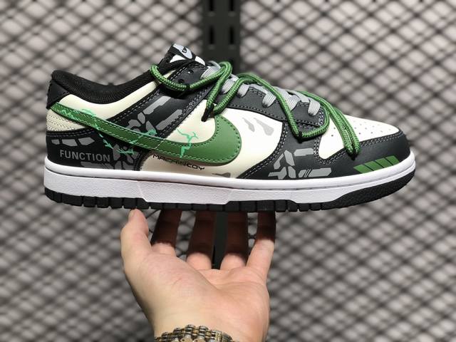 nike Dunk 全套原楦原模倾力打造完美版型 独家原厂航空铝磨具打磨大底 鞋头坡度极致还原 无解鞋型 原盒原配 圈内天花板工艺 原厂冲刀 超高清洁度 全鞋