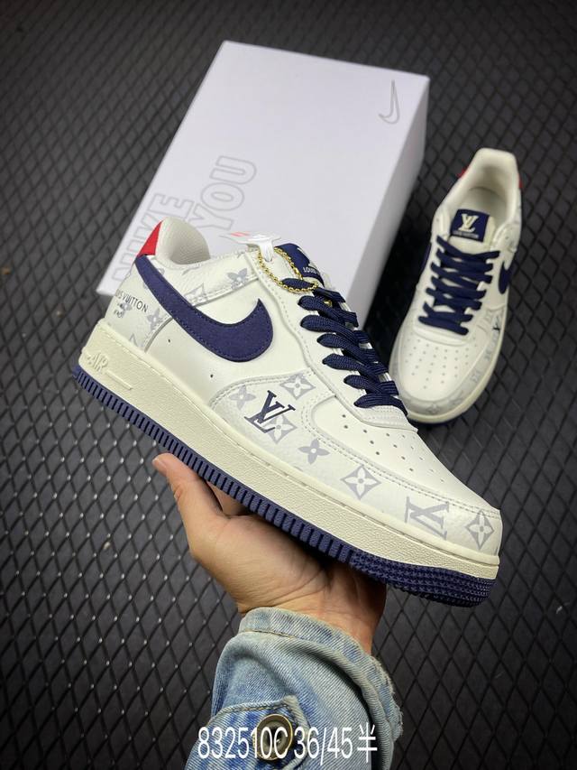 c Nk Air Force 1‘07 Low 定制款 空军一号低帮休闲板鞋 定制皮料 原楦原纸板 纯正版型 高清洁度 内置全掌气垫 货号：Cw 8-111 尺