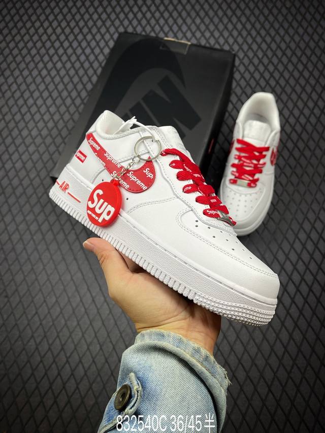 c supreme X Nk Air Force 1'07 Low 空军一号低帮休闲板鞋 Cu9 -010 #原楦数据开发版型 采用软质荔枝纹牛剖皮革鞋面材质内