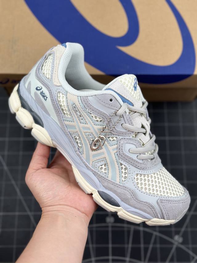 本地 核心私 asics Gel-Nyc 亚瑟士运动休闲透气专业跑鞋 鞋面采用反绒皮与网布拼接 透气舒适兼具休闲时尚 结合简明的配色 展现品牌的传承及引领复古流