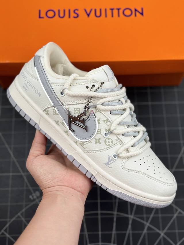 本地 核心私 nk Sb Dunk Low Lv联名-绑带米白灰勾 周年高端定制 低帮休闲板鞋 #定制鞋盒 大厂纯原品质出货 超高清洁度 皮料切割干净无任何毛边