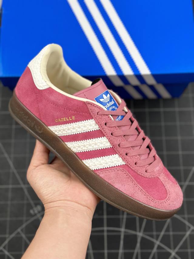 本地 核心私 S2版 公司级ad Gazelle Indoor Trainers 羚羊内训系列低帮复古百搭休闲运动德训风板鞋 草莓熊 90年代经典的复刻版！自6