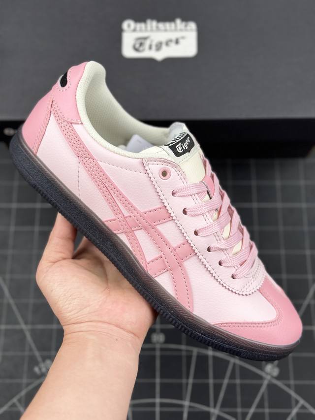 本地 核心私 公司级亚瑟士 Onitsuka Tiger Tokuten 复古低帮休闲跑鞋 鞋跟 鞋舌处印有鬼塚虎特有的品牌logo标志 提升品牌的认知度 柔软