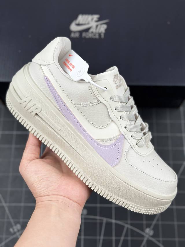 本地 核心私 nk Air Force 1 Plt.Af.Orm Triple White 空军一号全新经典白低帮休闲板鞋 #这款鞋在延续 Af1 经典廓形的基