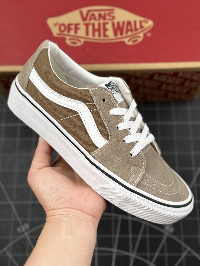 本地 核心私 vans Sk8-Low 质感绿棕拼色 范斯官方 全新一代复古撞色 低帮硫化休闲帆布鞋 该鞋款以白线勾勒出整体造型效果，以穿搭做为更加搭配效果，以